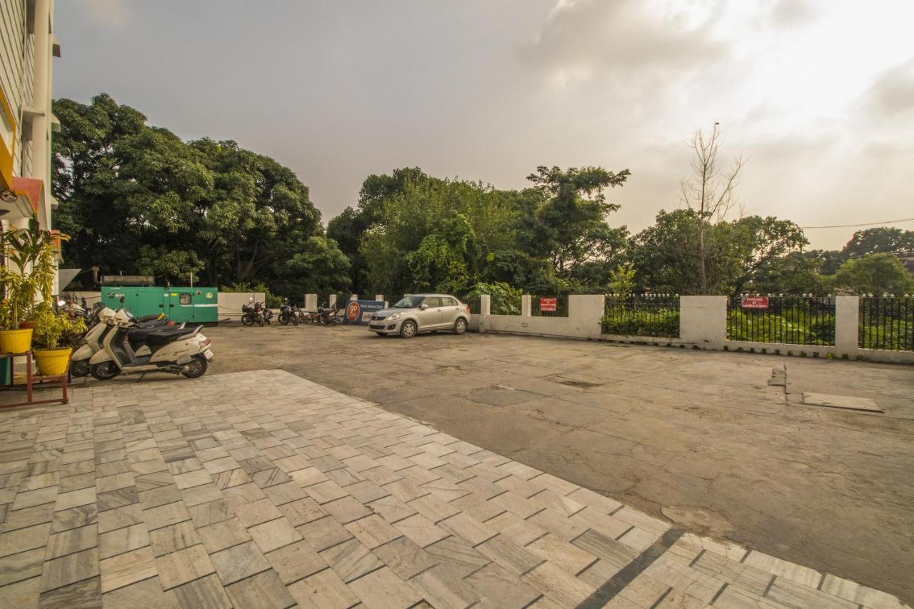 Wow Stayz2 Hotel Jahanvi Dale Haridwār Zewnętrze zdjęcie